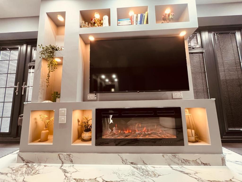 Urban Escape *4 Bedroom House* With Free Parking Birmingham Exterior foto